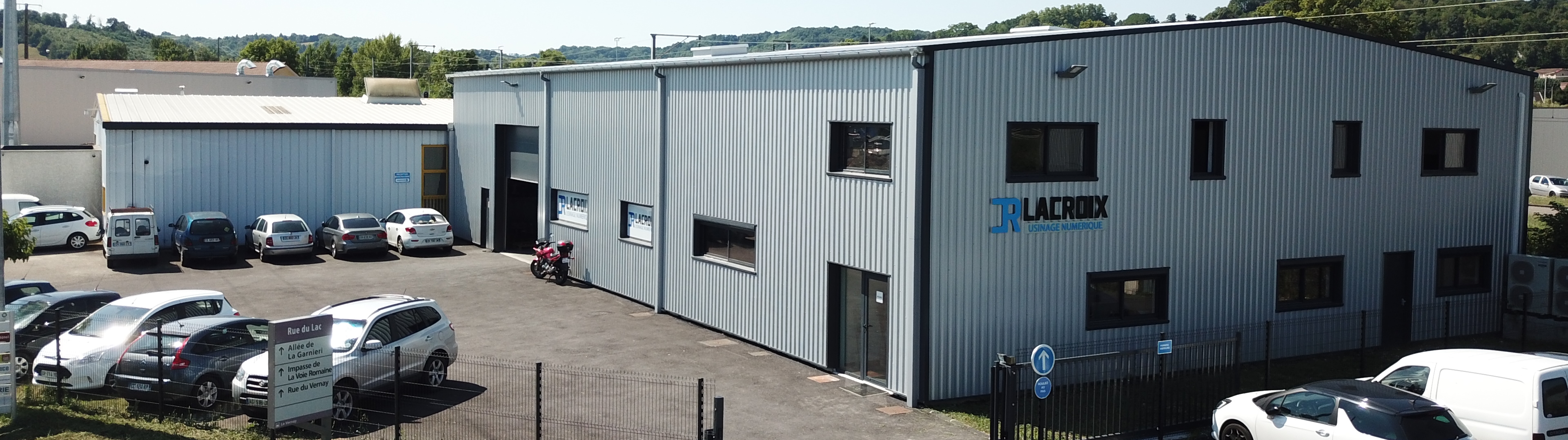 batiment vue de l'exterieur